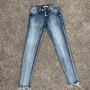 Women’s skinny jeans from Kancan